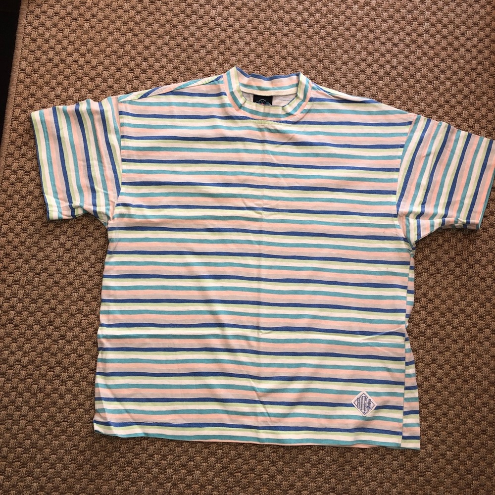 Original 80’s surfwear tee by Gotcha. Size L